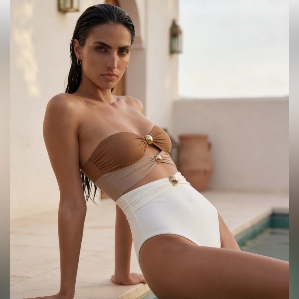 Gold Button Color Blocking Tri-color One-piece Swimsuit